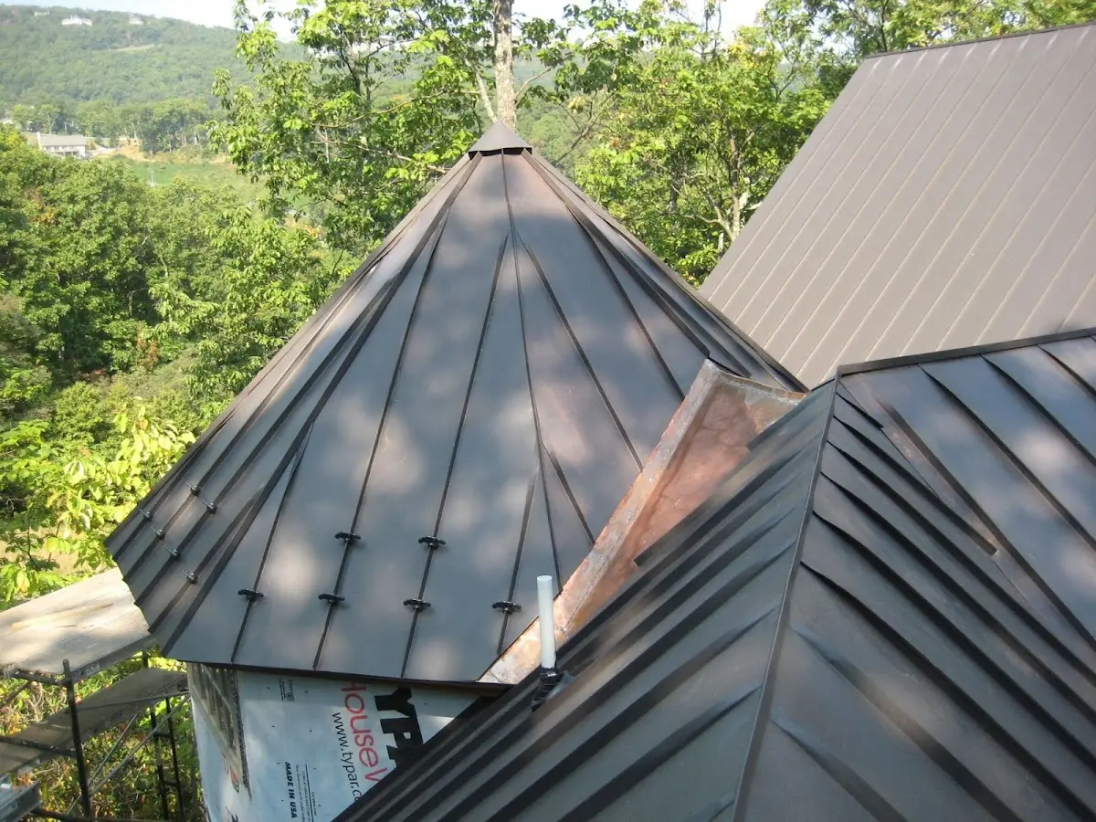 Professional Roof Tarp Installation by Craftsman Roofing in Rockford